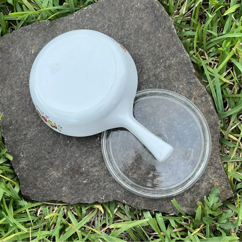 Corning Ware Vintage Spice of Life Size 6 1/2 Inch Model Number P-83-B